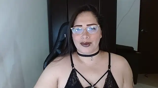 Snapshot of natashasmithe chatting on 10.07.25 natashasmithe online show from 10.07.25