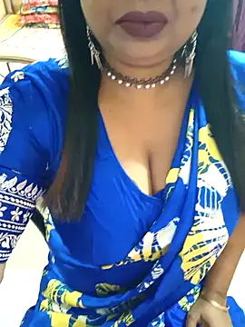 Snapshot of YR-SHIVANI chatting on 12.29.24 YR-SHIVANI online show from 12.29.24