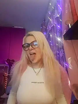 Angeldevilus online show from 03.03.25