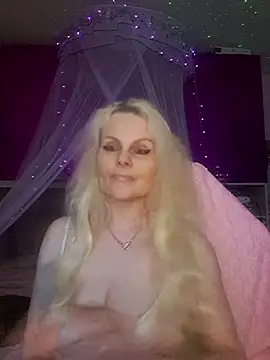 Snapshot of Angeldevilus chatting on 06.16.26 Angeldevilus online show from 06.16.26