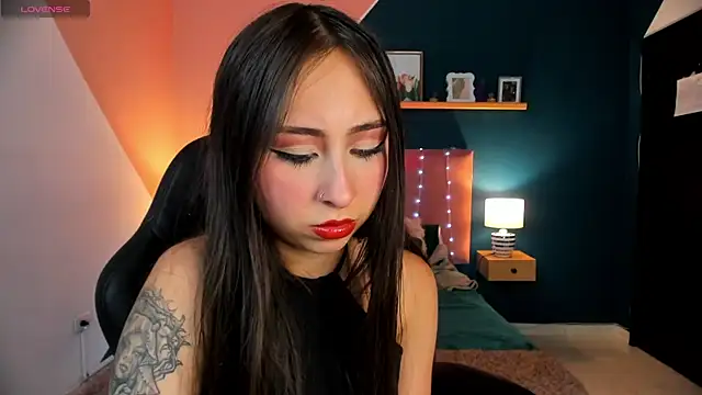 Snapshot of _cloe_martinez chatting on 01.29.25 cloe martinez online show from 01.29.25