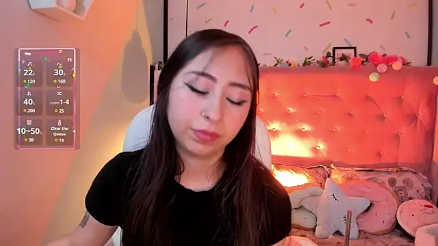 Snapshot of _cloe_martinez chatting on 02.05.25 cloe martinez online show from 02.05.25