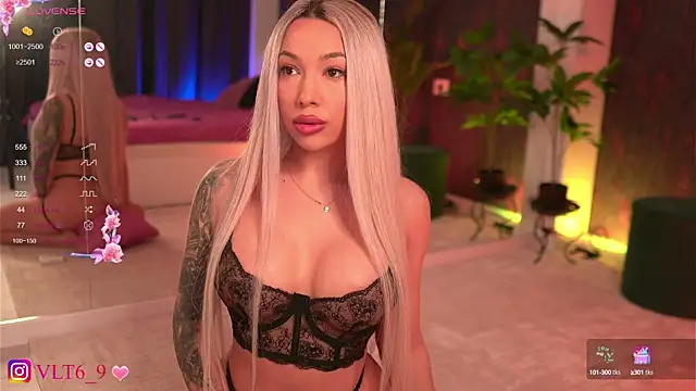 violettabunny03 online show from 02.19.25