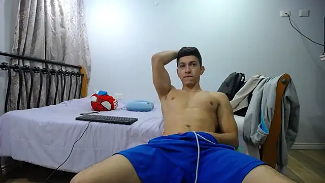 Snapshot of Iam_yourbabyprincess_XD chatting on 02.19.25 Iam yourbabyprincess XD online show from 02.19.25