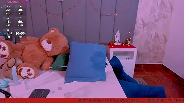 Snapshot of JulianaMiller chatting on 12.30.24 JulianaMiller online show from 12.30.24