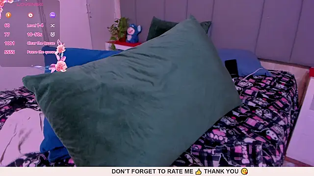 Snapshot of JulianaMiller chatting on 01.28.25 JulianaMiller online show from 01.28.25