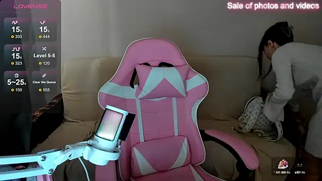 SaraXray online show from 09.22.25