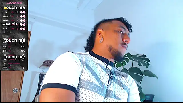 yosoy enzo2020 online show from 02.25.25