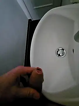 Snapshot of thesmiledoc chatting on 12.29.24 thesmiledoc online show from 12.29.24