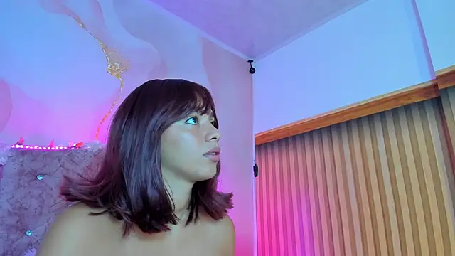 Snapshot of Khassia_f32 chatting on 03.11.25 Khassia f32 online show from 03.11.25