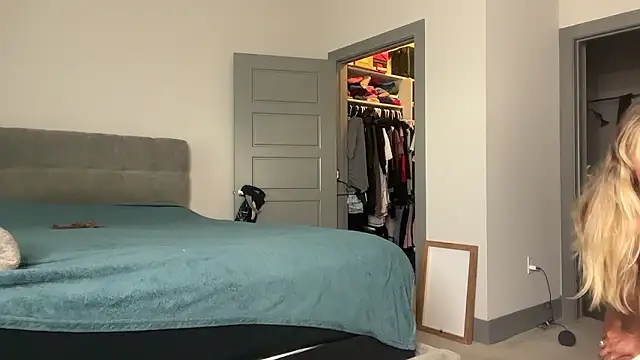 ElenaErickson online show from 12.02.24