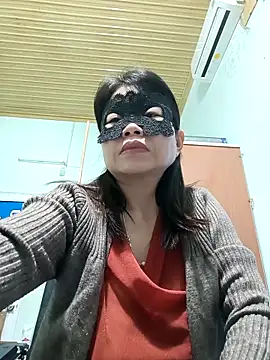 Snapshot of Anna_Toy19 chatting on 12.13.25 Anna Toy19 online show from 12.13.25
