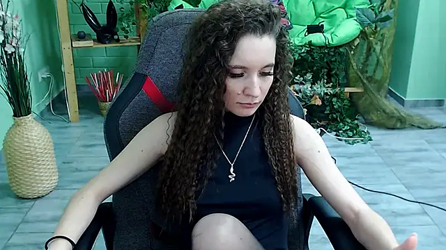 Miss Barbara  online show from 03.13.25