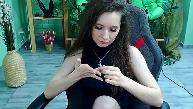 Miss Barbara  online show from 03.17.25