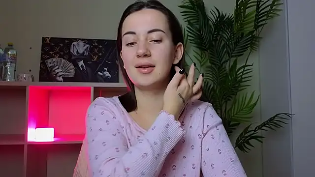 SweetieKendl online show from 02.24.26