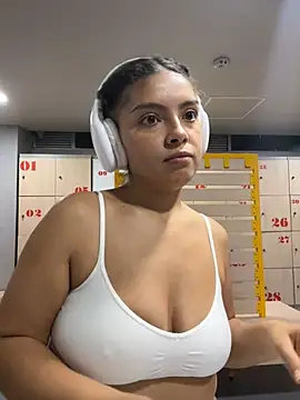 Nathcurly  online show from 03.17.25