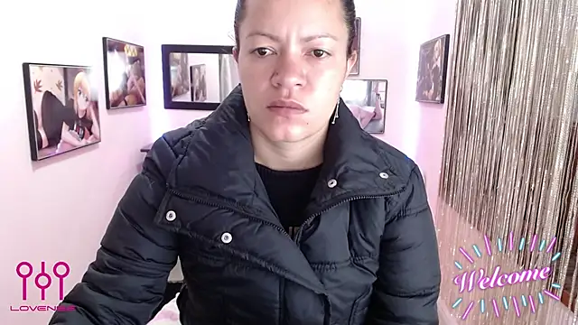 Cristal w online show from 10.24.25