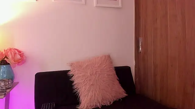 KattyPortman online show from 02.20.25