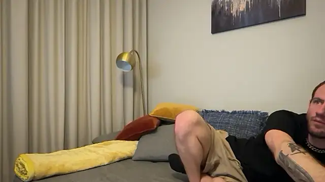 Snapshot of KingCal205 chatting on 09.26.25 KingCal205 online show from 09.26.25