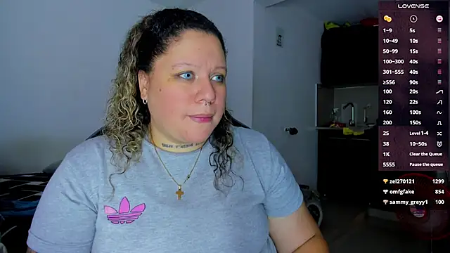 Snapshot of mariana_maze chatting on 12.29.24 mariana maze online show from 12.29.24