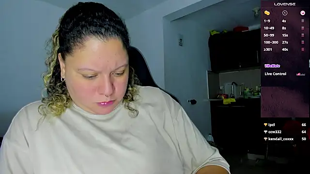 Snapshot of mariana_maze chatting on 01.06.25 mariana maze online show from 01.06.25