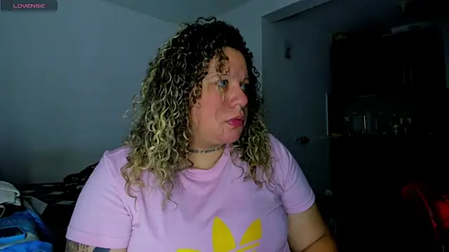 Snapshot of mariana_maze chatting on 01.11.25 mariana maze online show from 01.11.25