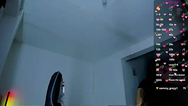 Snapshot of mariana_maze chatting on 02.14.25 mariana maze online show from 02.14.25