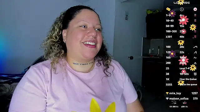 Snapshot of mariana_maze chatting on 03.06.25 mariana maze online show from 03.06.25