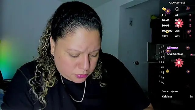 Snapshot of mariana_maze chatting on 03.08.25 mariana maze online show from 03.08.25