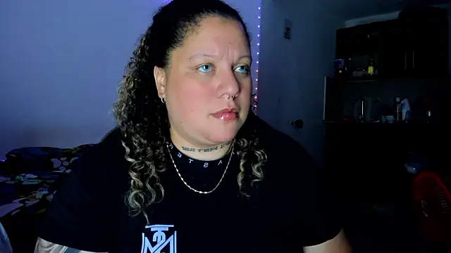 Snapshot of mariana_maze chatting on 09.13.25 mariana maze online show from 09.13.25