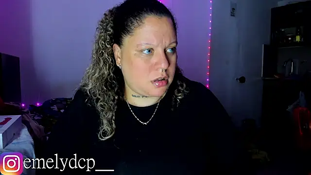 Snapshot of mariana_maze chatting on 09.20.25 mariana maze online show from 09.20.25