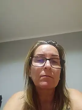 Snapshot of Steffi45 chatting on 05.12.26 Steffi45 online show from 05.12.26