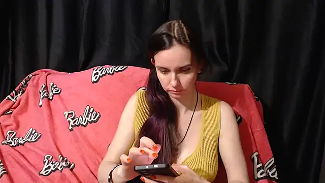 Snapshot of Milana69 chatting on 03.17.25 Milana69 online show from 03.17.25