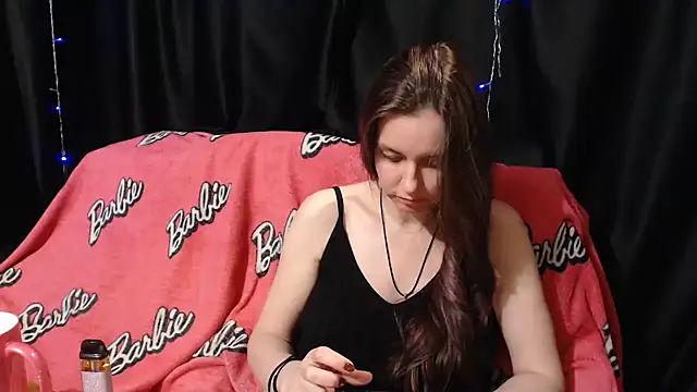 Snapshot of Milana69 chatting on 09.27.25 Milana69 online show from 09.27.25