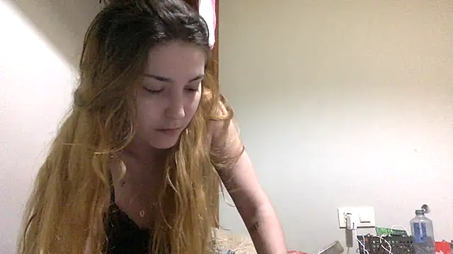 Snapshot of lilafg chatting on 06.07.26 lilafg online show from 06.07.26