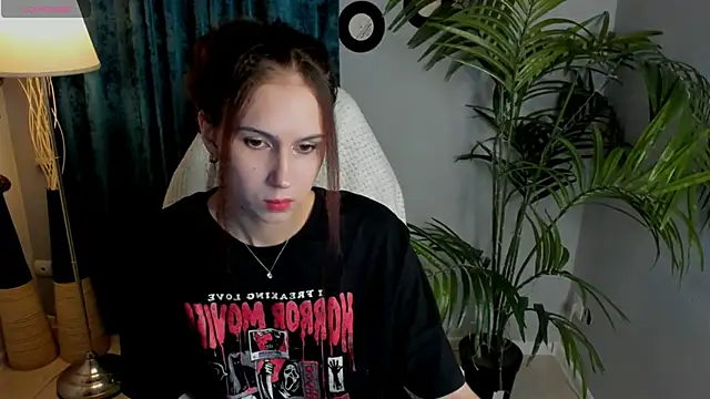 Snapshot of ArmiEri chatting on 03.20.25 ArmiEri online show from 03.20.25