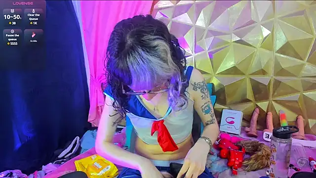 Snapshot of neeko_princes chatting on 03.13.25 neeko princes online show from 03.13.25