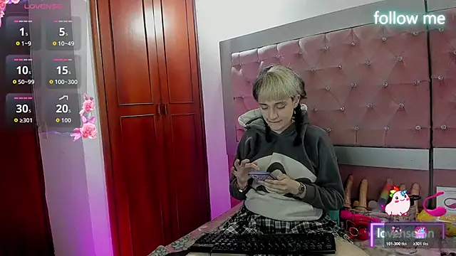 Snapshot of neeko_princes chatting on 01.14.26 neeko princes online show from 01.14.26
