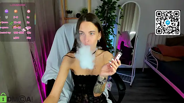 Snapshot of Aly_Alyc chatting on 02.25.26 Aly Alyc online show from 02.25.26