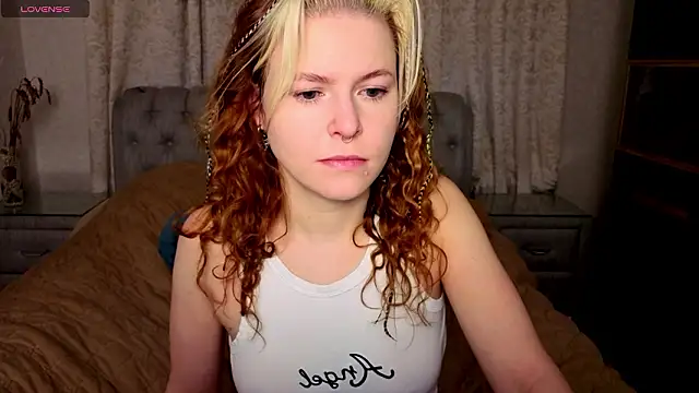 Snapshot of rocky_foxy chatting on 03.12.26 rocky foxy online show from 03.12.26