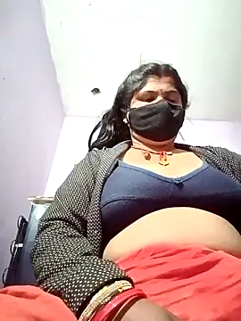 Hotmohni online show from 12.04.24