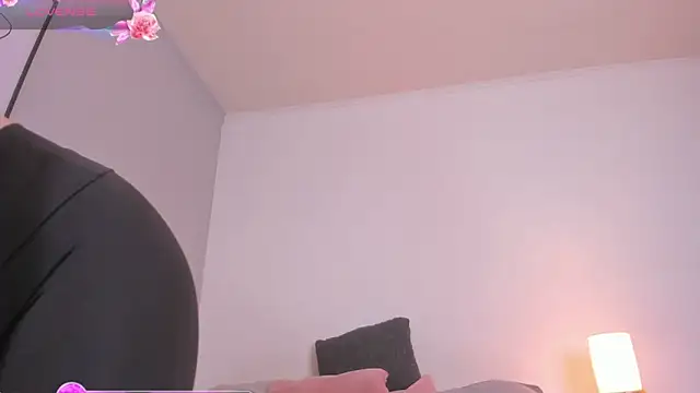MELISSA ALVAREZ online show from 01.08.25