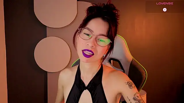 Snapshot of rosse_98_ chatting on 05.22.26 rosse 98 online show from 05.22.26