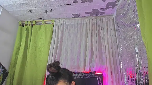 Megan Miles02 online show from 01.03.25