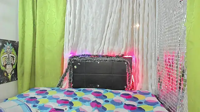 Megan Miles02 online show from 01.04.25