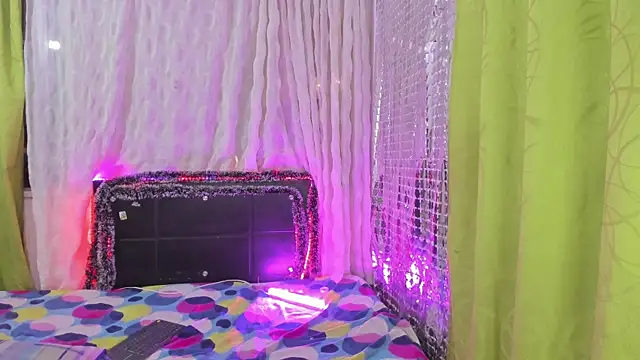 Megan Miles02 online show from 01.05.25