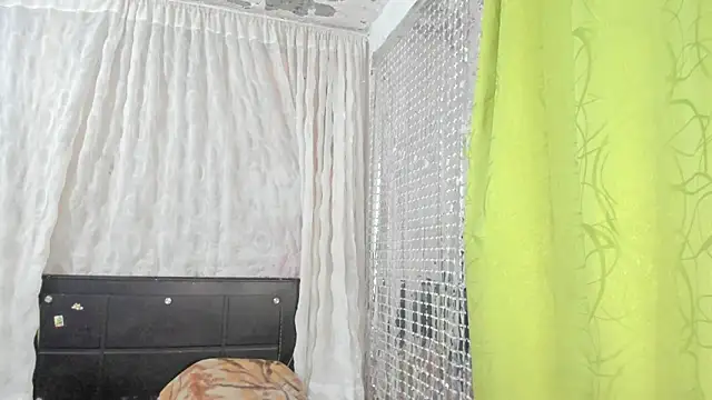 Megan Miles02 online show from 02.05.25