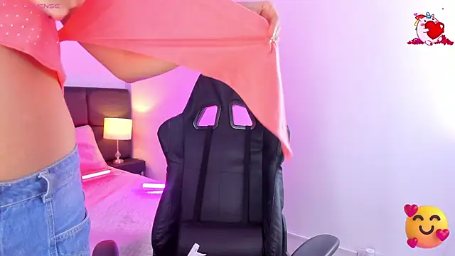 Megan Miles02 online show from 03.22.25