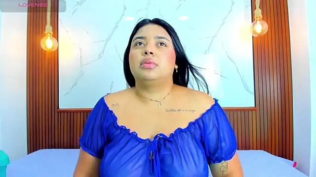 Emily cooper20 online show from 02.20.25