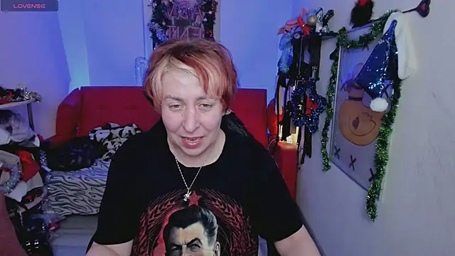 Snapshot of GinaMiracle chatting on 01.09.25 GinaMiracle online show from 01.09.25